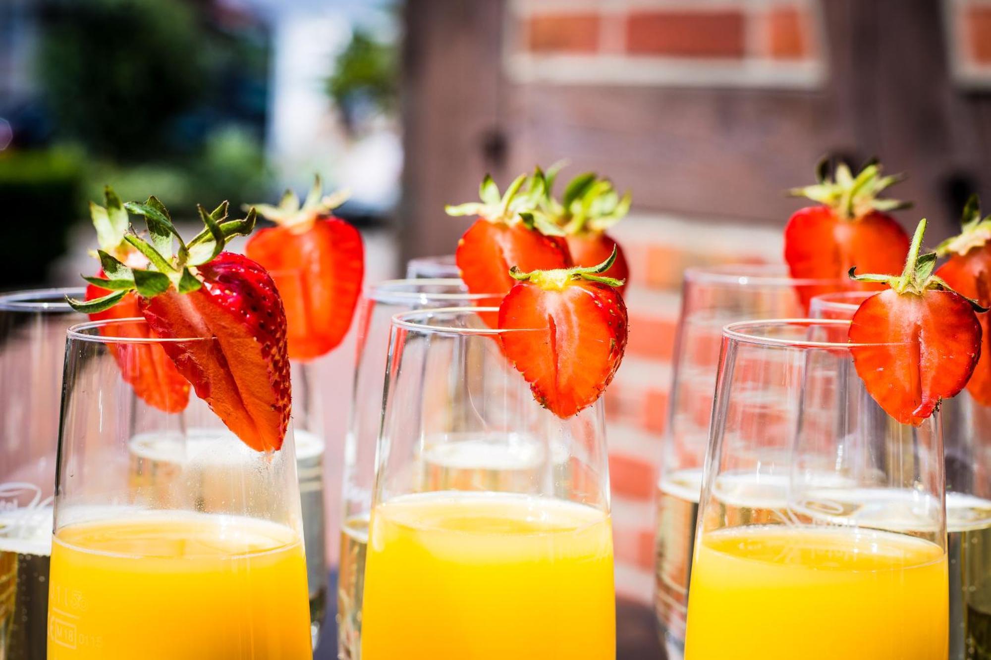 Hotel Hennies Isernhagen Ngoại thất bức ảnh